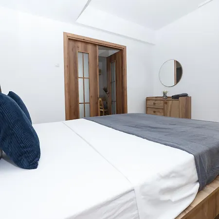 Rooftop Street Doamnei