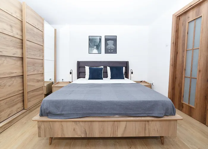 Rooftop Street Doamnei Apartment Bucharest